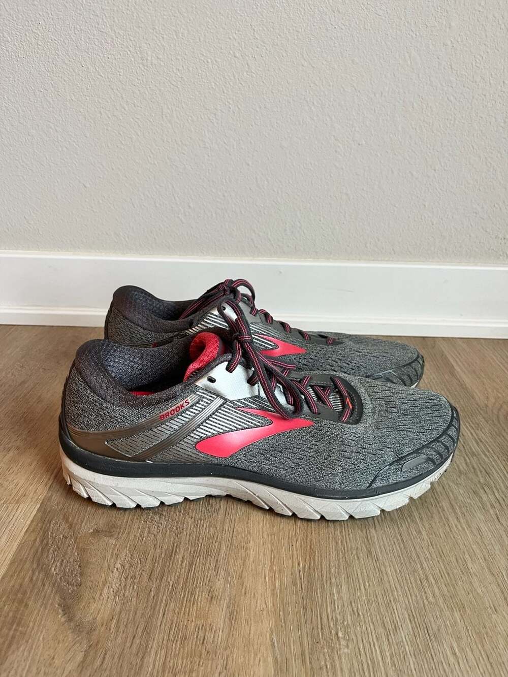 Brooks, Adrenaline GTS 18 Running Shoes, Wide, Grey/Pink, Woman’s 11